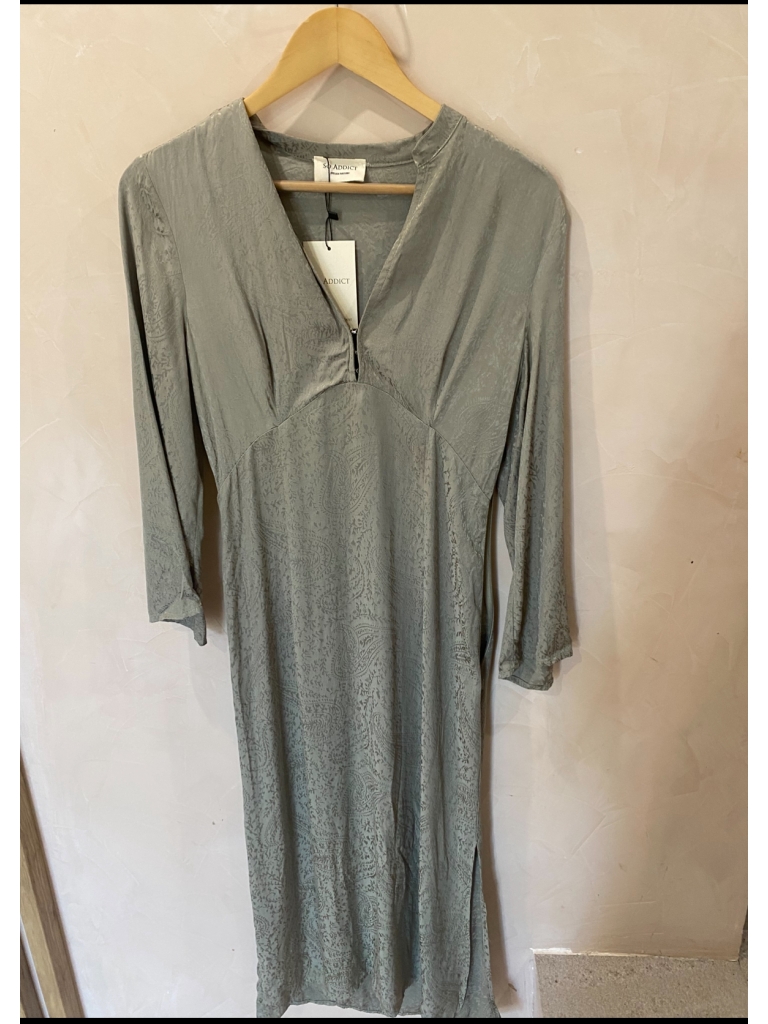 Robe Eli kaki